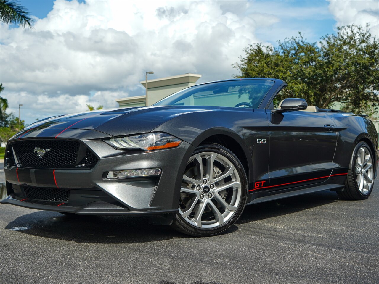 2019 Ford Mustang GT Premium   - Photo 16 - Bonita Springs, FL 34134