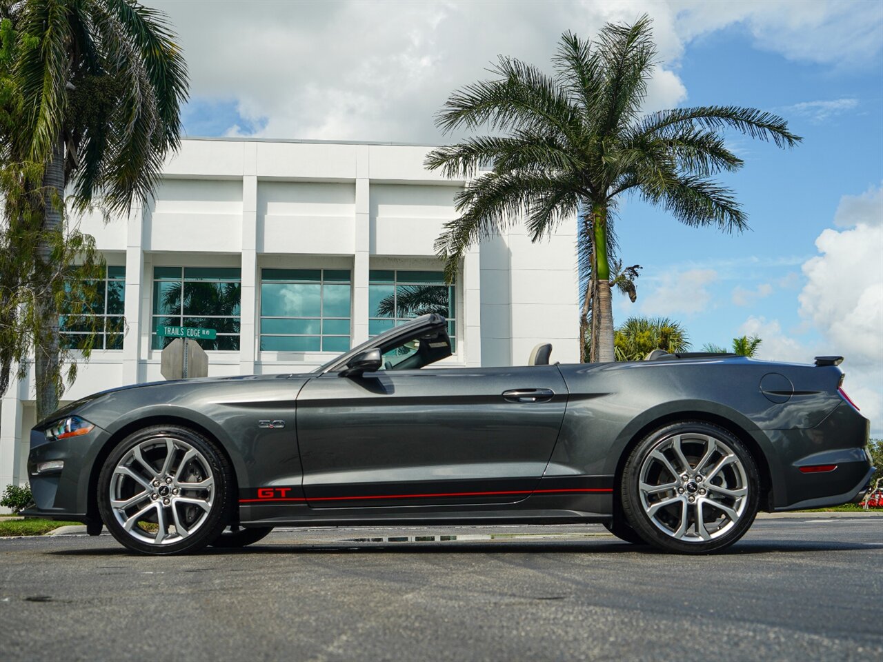 2019 Ford Mustang GT Premium   - Photo 12 - Bonita Springs, FL 34134