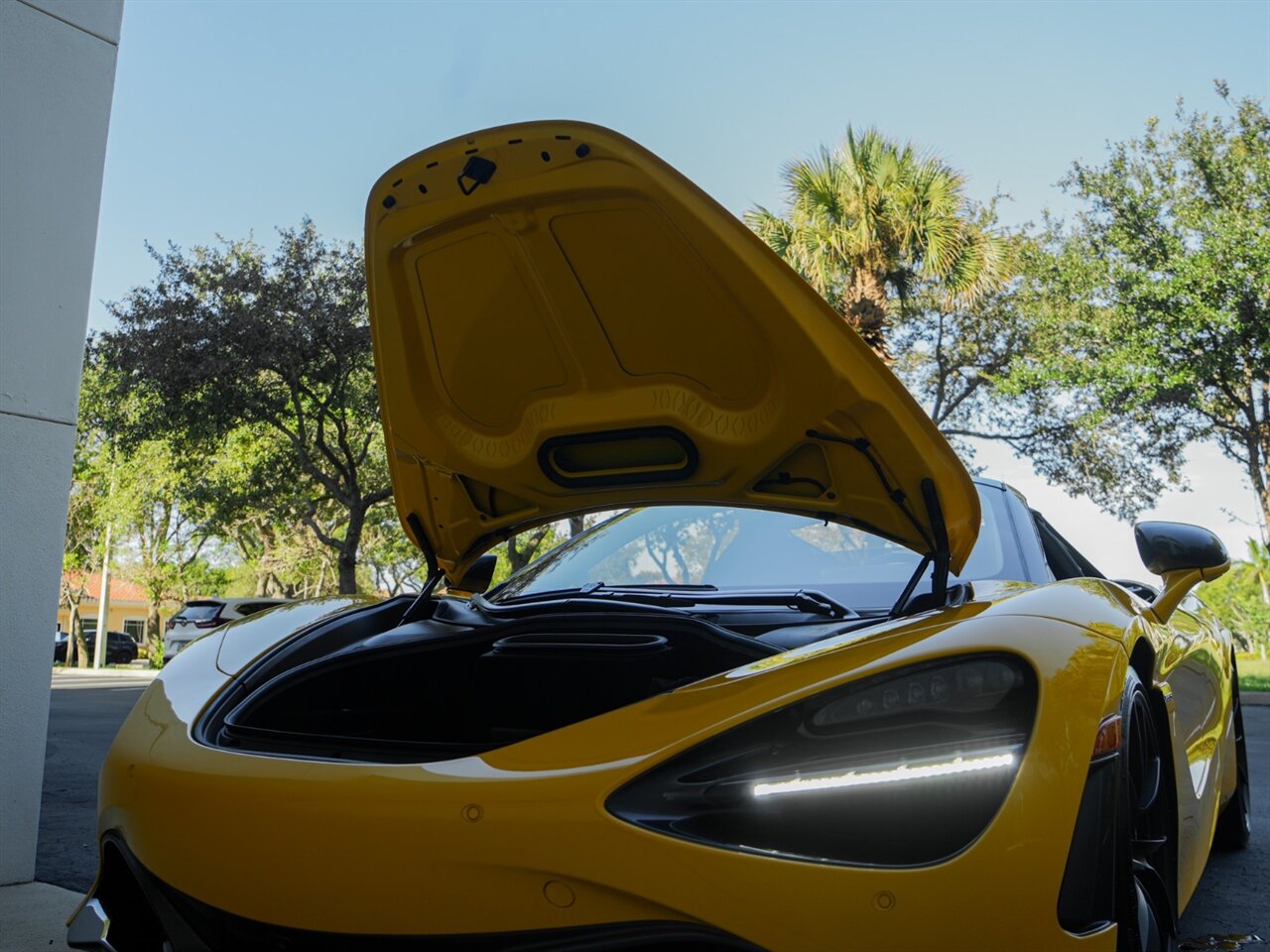2021 McLaren 720S Spider Performance   - Photo 32 - Bonita Springs, FL 34134