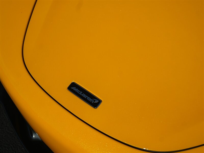 2021 McLaren 720S Spider Performance   - Photo 4 - Bonita Springs, FL 34134