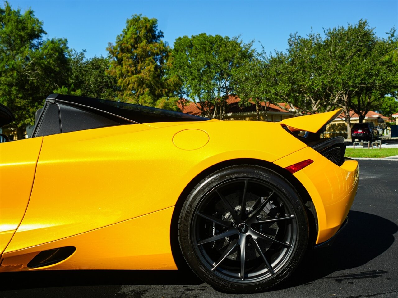 2021 McLaren 720S Spider Performance   - Photo 36 - Bonita Springs, FL 34134