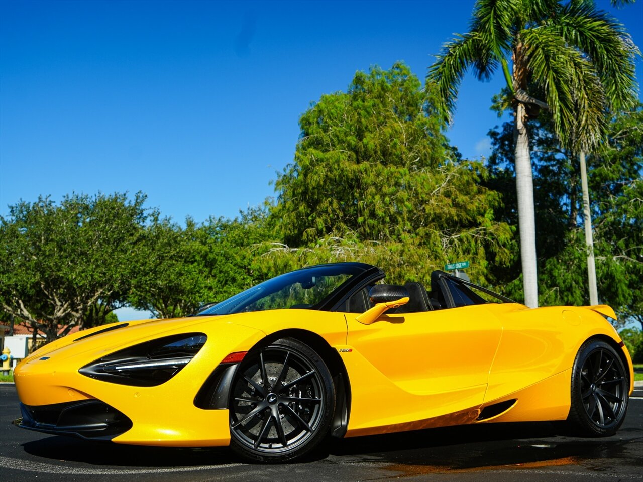 2021 McLaren 720S Spider Performance   - Photo 12 - Bonita Springs, FL 34134
