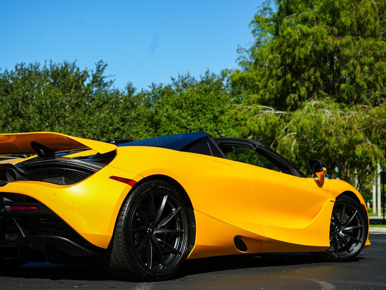 2021 McLaren 720S Spider Performance   - Photo 51 - Bonita Springs, FL 34134