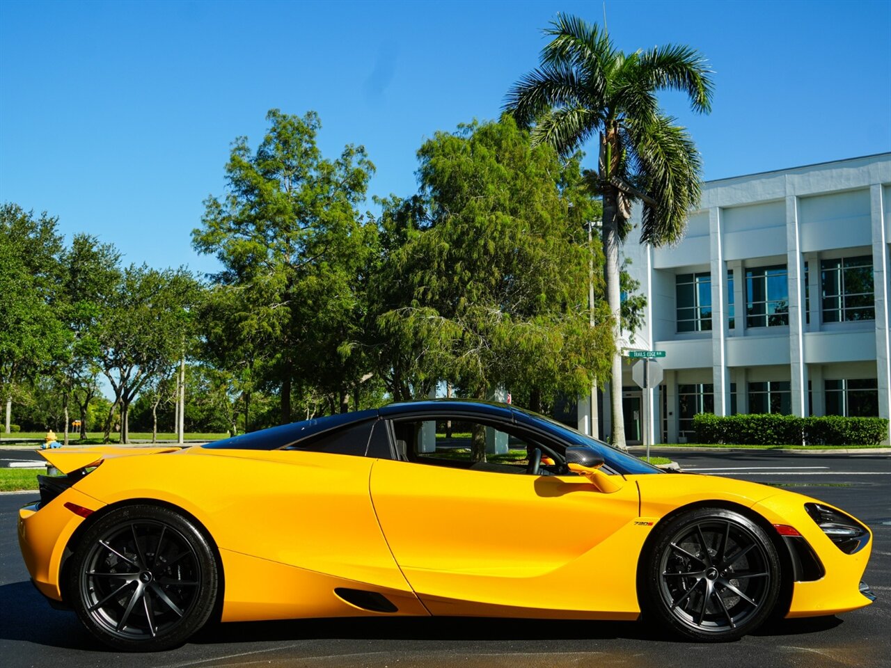 2021 McLaren 720S Spider Performance   - Photo 62 - Bonita Springs, FL 34134