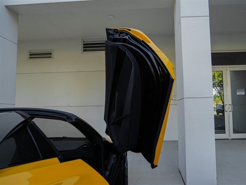 2021 McLaren 720S Spider Performance - Photo 31 - Bonita Springs, FL 34134