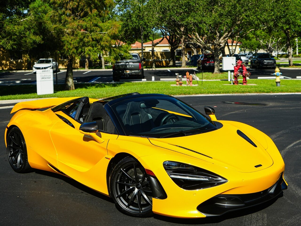 2021 McLaren 720S Spider Performance   - Photo 63 - Bonita Springs, FL 34134
