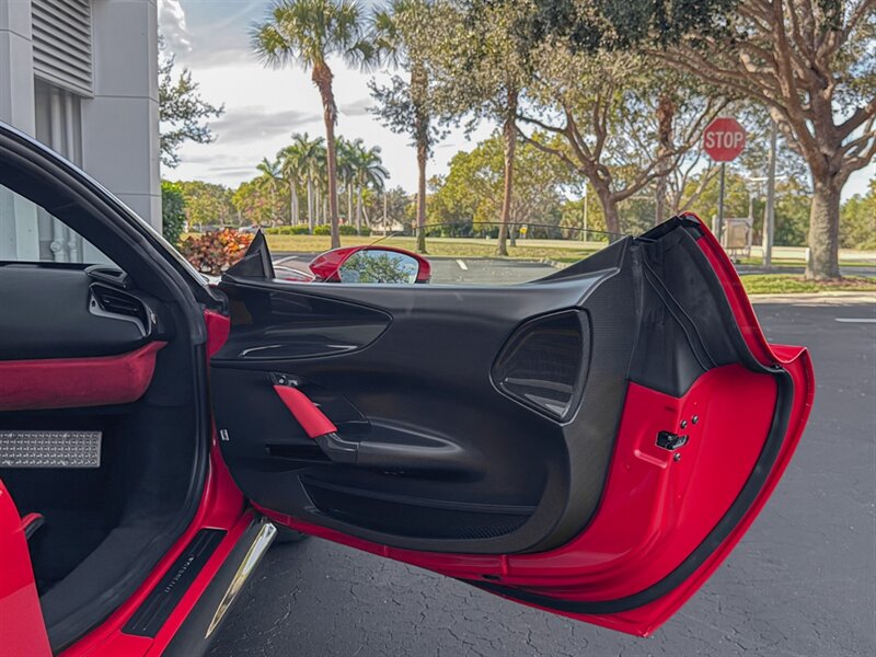 2023 Ferrari SF90 Stradale - Photo 33 - Bonita Springs, FL 34134