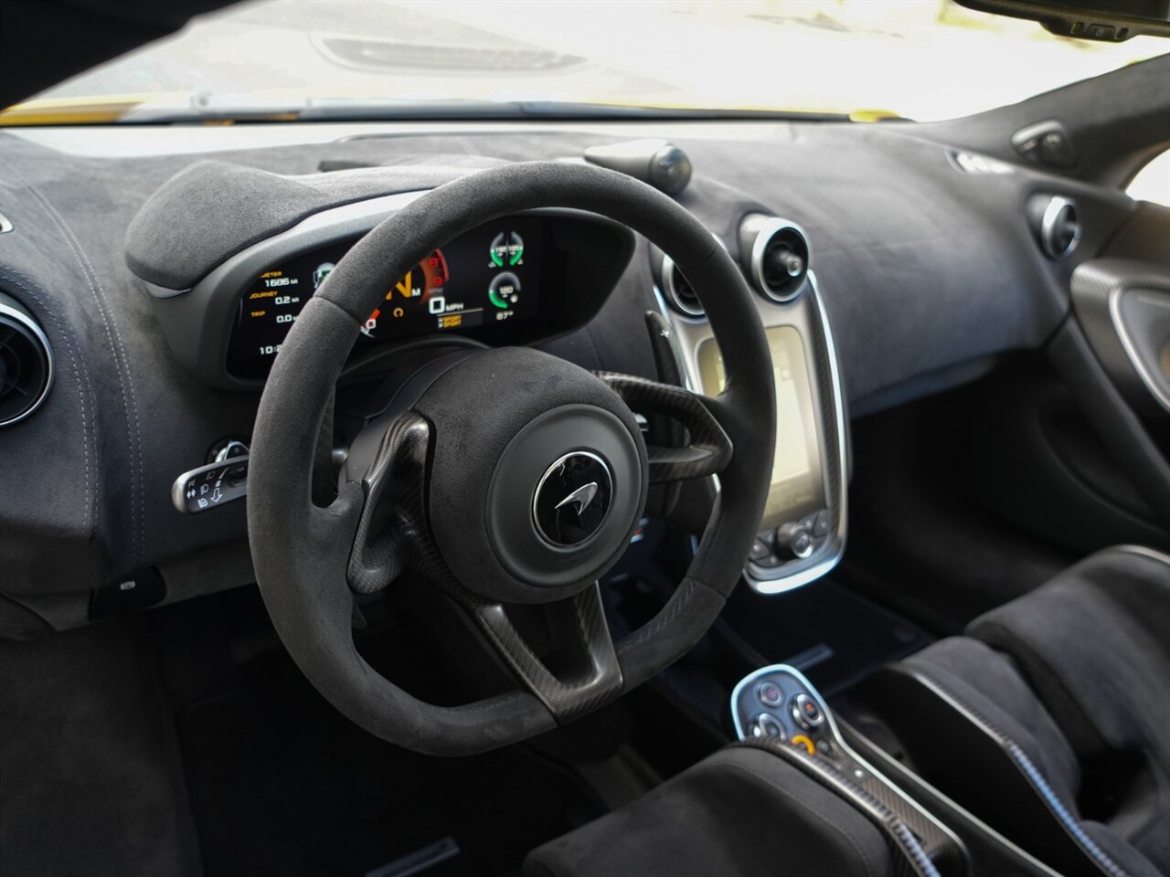 2019 McLaren 600LT   - Photo 28 - Bonita Springs, FL 34134