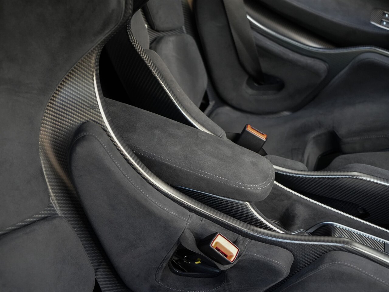 2019 McLaren 600LT   - Photo 31 - Bonita Springs, FL 34134