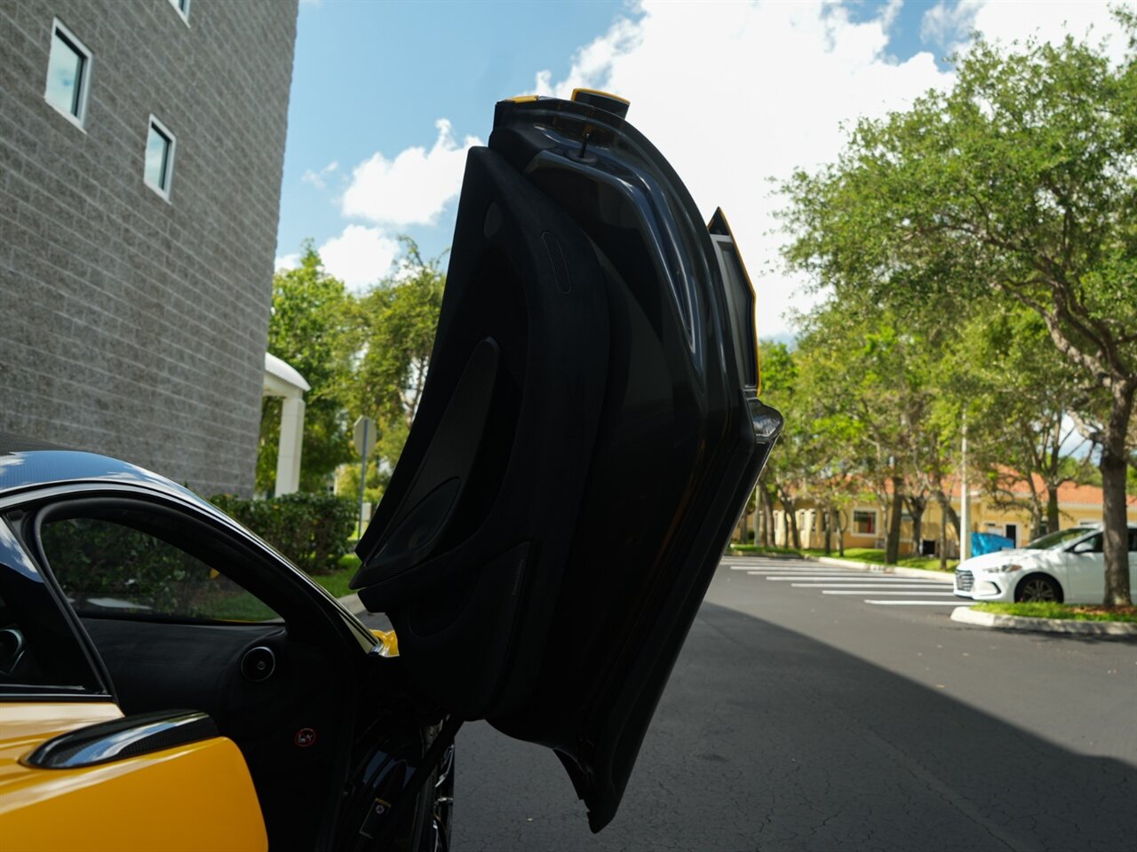 2019 McLaren 600LT   - Photo 33 - Bonita Springs, FL 34134