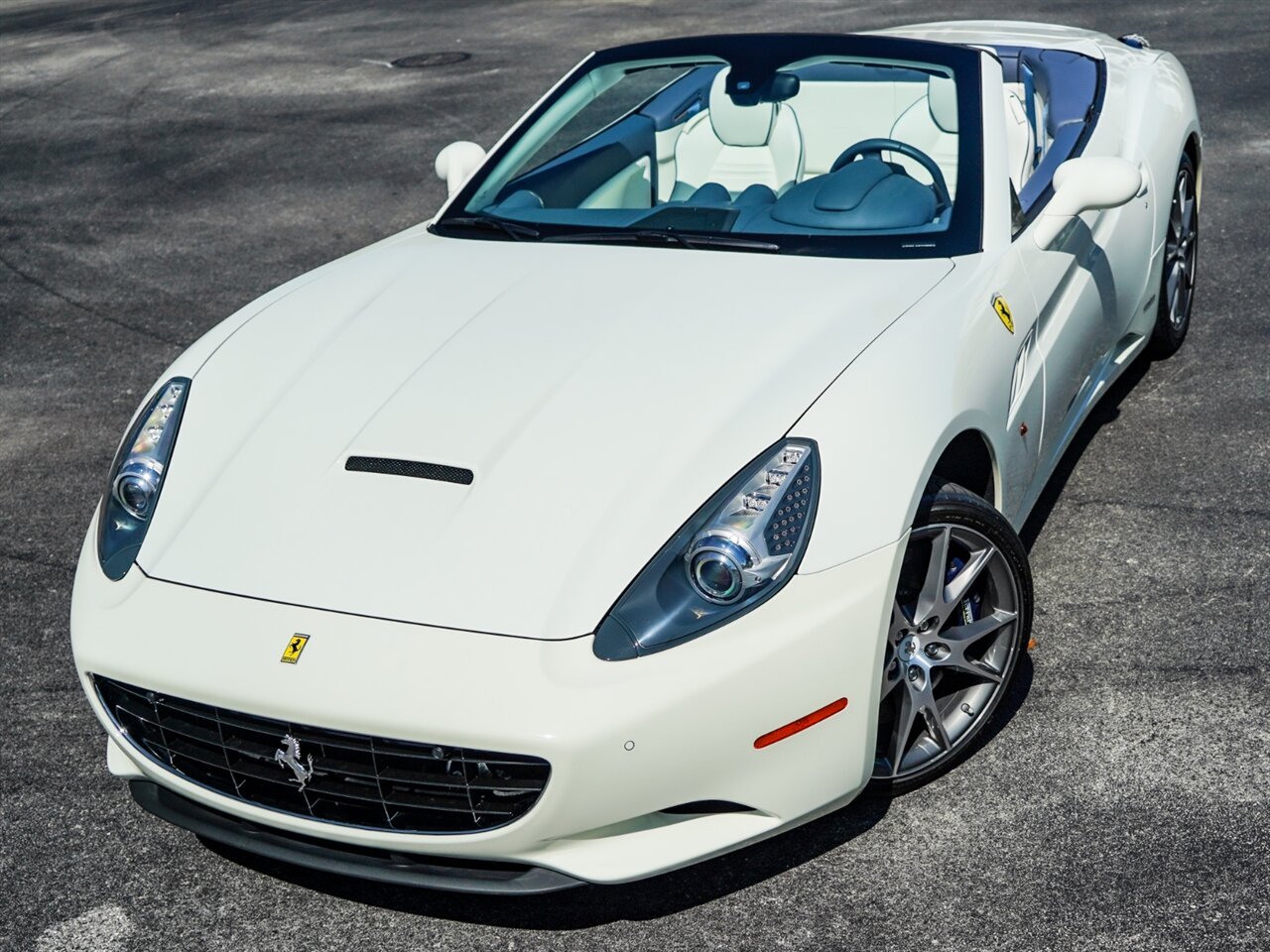 2012 Ferrari California   - Photo 9 - Bonita Springs, FL 34134