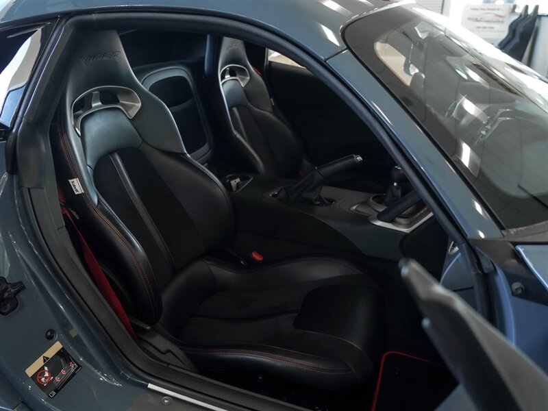 2017 Dodge Viper ACR - Photo 26 - Bonita Springs, FL 34134