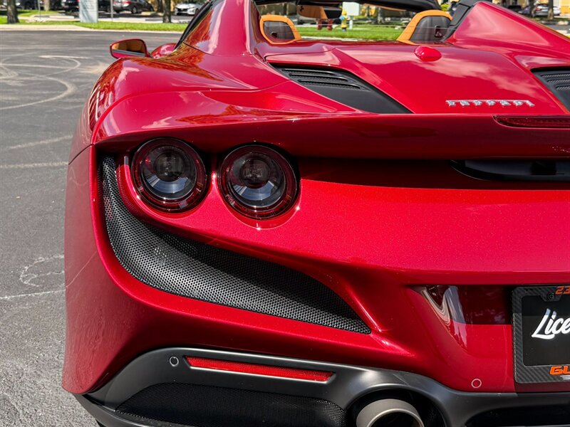 2023 Ferrari F8 Spider - Photo 54 - Bonita Springs, FL 34134