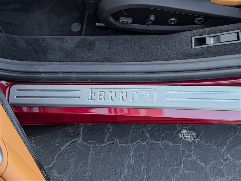 2023 Ferrari F8 Spider - Photo 26 - Bonita Springs, FL 34134