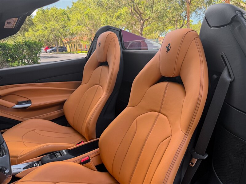 2023 Ferrari F8 Spider - Photo 23 - Bonita Springs, FL 34134