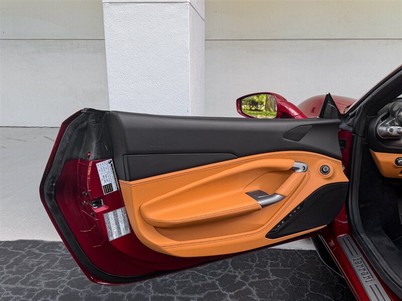 2023 Ferrari F8 Spider - Photo 25 - Bonita Springs, FL 34134