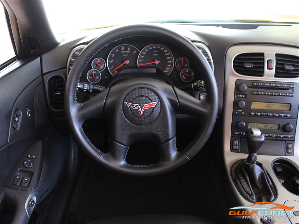 2005 Chevrolet Corvette   - Photo 28 - Bonita Springs, FL 34134