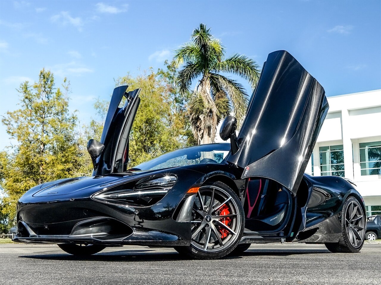 2020 McLaren 720S Spider Performance   - Photo 12 - Bonita Springs, FL 34134