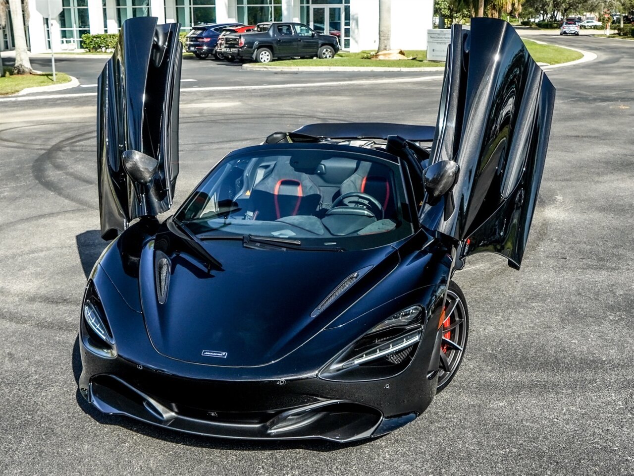 2020 McLaren 720S Spider Performance   - Photo 10 - Bonita Springs, FL 34134