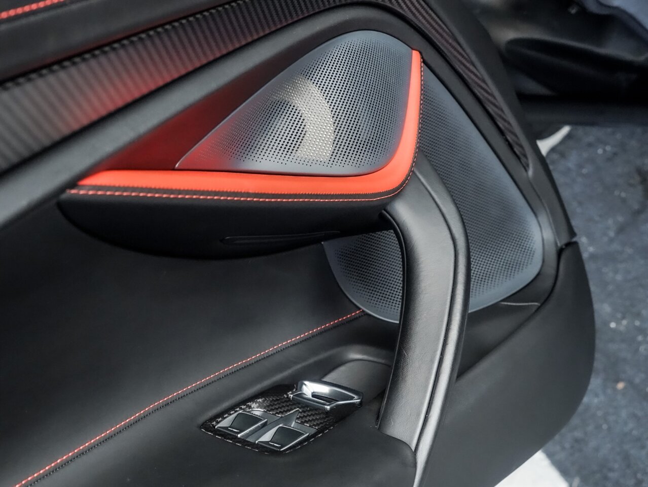 2020 McLaren 720S Spider Performance   - Photo 23 - Bonita Springs, FL 34134