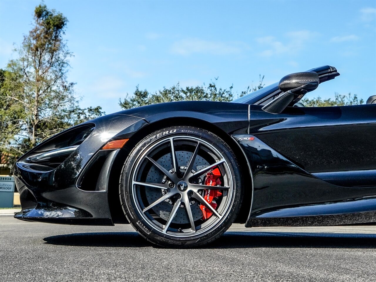 2020 McLaren 720S Spider Performance   - Photo 33 - Bonita Springs, FL 34134