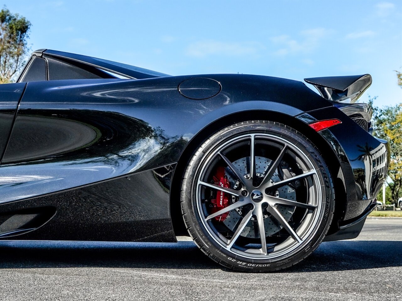 2020 McLaren 720S Spider Performance   - Photo 35 - Bonita Springs, FL 34134