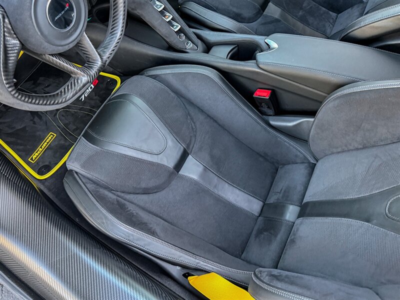 2018 McLaren 720S Performance - Photo 19 - Bonita Springs, FL 34134