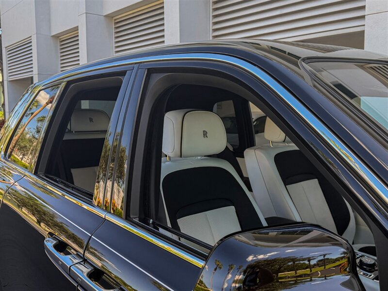 2021 Rolls-Royce Cullinan   - Photo 62 - Bonita Springs, FL 34134