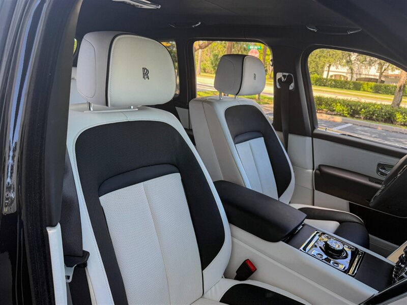 2021 Rolls-Royce Cullinan   - Photo 31 - Bonita Springs, FL 34134