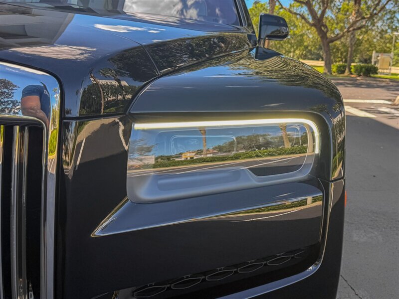 2021 Rolls-Royce Cullinan   - Photo 3 - Bonita Springs, FL 34134
