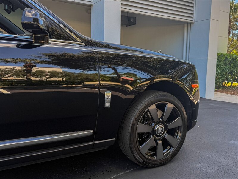 2021 Rolls-Royce Cullinan   - Photo 61 - Bonita Springs, FL 34134