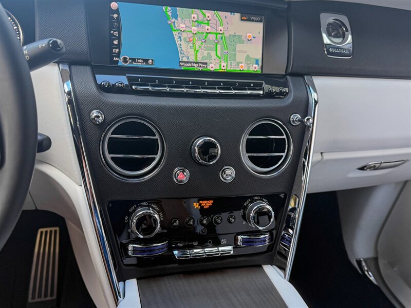 2021 Rolls-Royce Cullinan   - Photo 14 - Bonita Springs, FL 34134