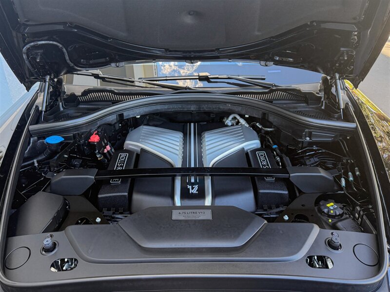 2021 Rolls-Royce Cullinan   - Photo 38 - Bonita Springs, FL 34134