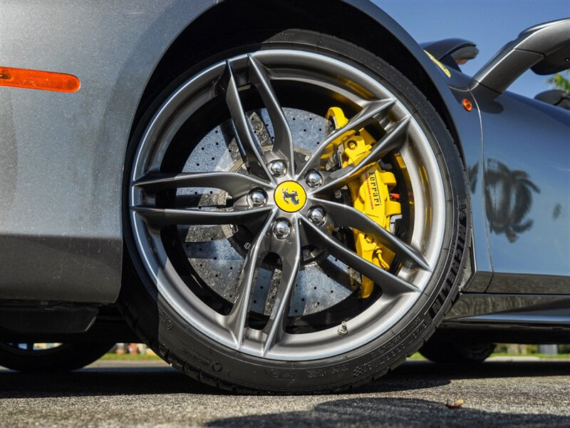 2018 Ferrari 488 Spider - Photo 10 - Bonita Springs, FL 34134