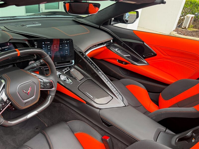 2025 Chevrolet Corvette Z06 - Photo 14 - Bonita Springs, FL 34134