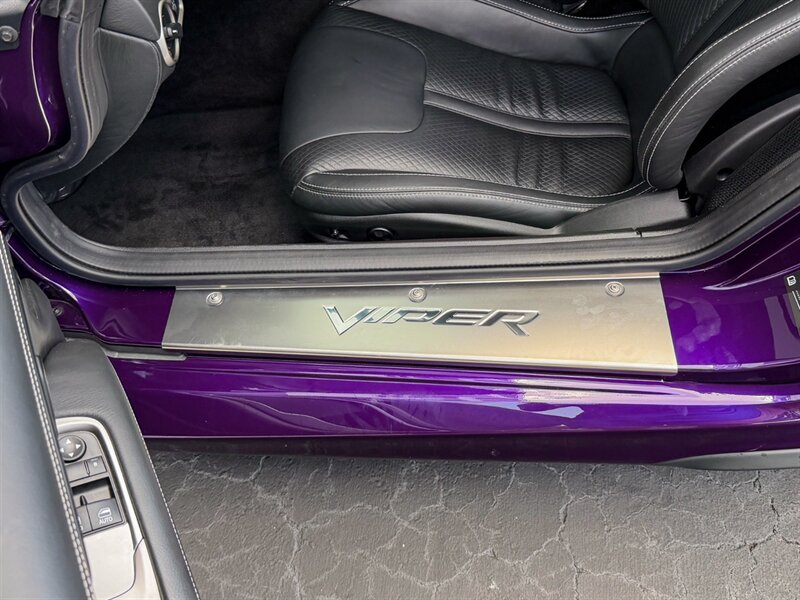 2017 Dodge Viper GT   - Photo 23 - Bonita Springs, FL 34134