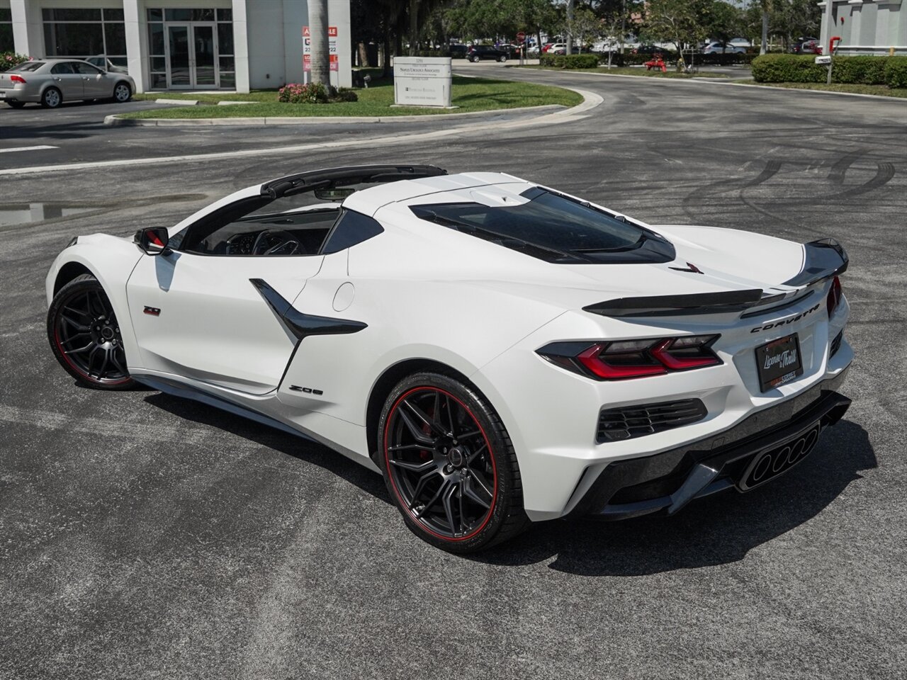 2023 Chevrolet Corvette Z06 70th Anniversary   - Photo 53 - Bonita Springs, FL 34134