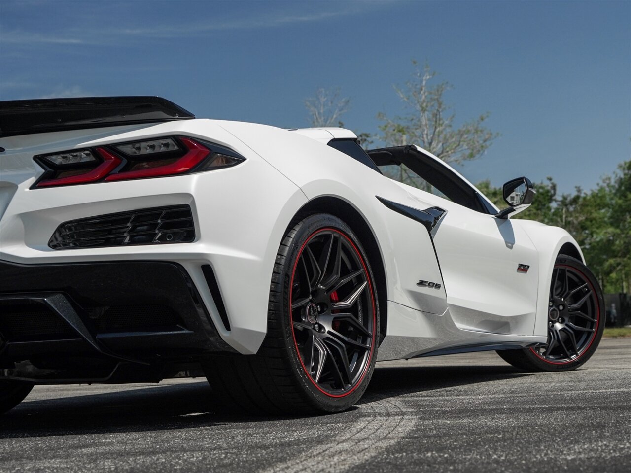 2023 Chevrolet Corvette Z06 70th Anniversary   - Photo 71 - Bonita Springs, FL 34134