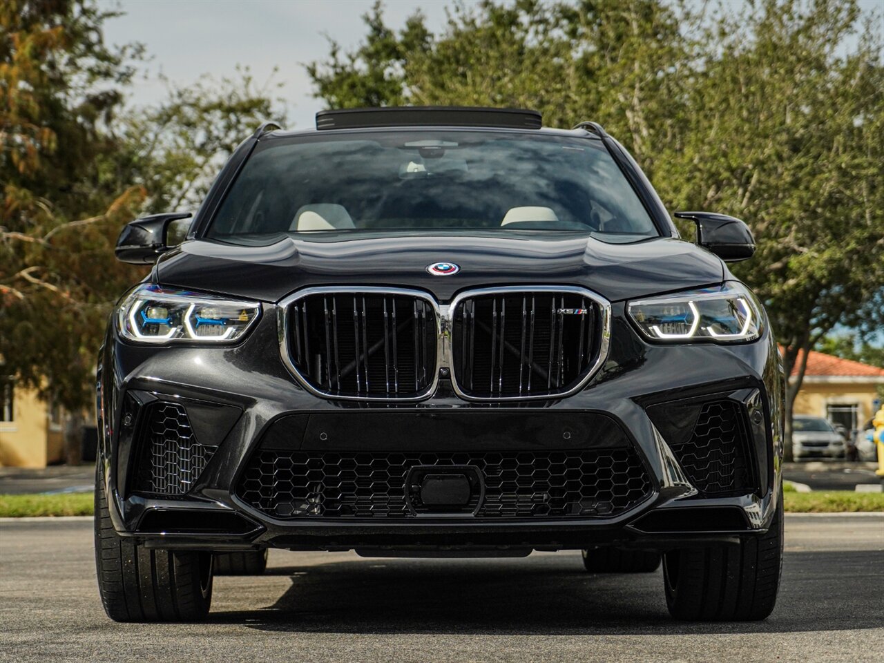 2023 BMW X5 M   - Photo 5 - Bonita Springs, FL 34134