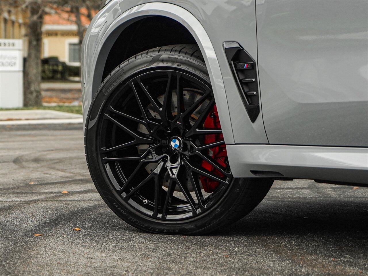 2024 BMW X5 M Competition   - Photo 62 - Bonita Springs, FL 34134