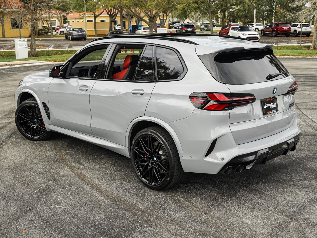 2024 BMW X5 M Competition   - Photo 60 - Bonita Springs, FL 34134