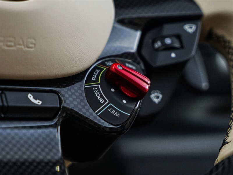 2022 Ferrari F8 Spider - Photo 13 - Bonita Springs, FL 34134