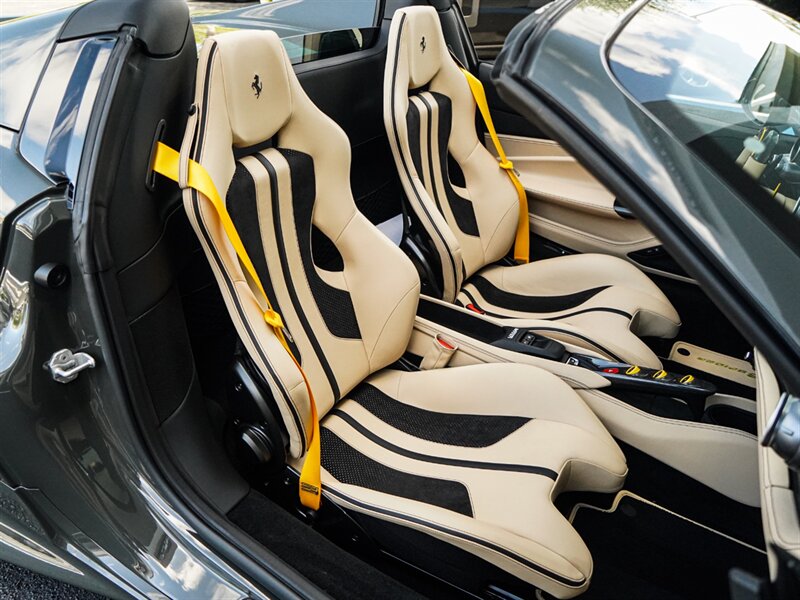 2022 Ferrari F8 Spider - Photo 27 - Bonita Springs, FL 34134