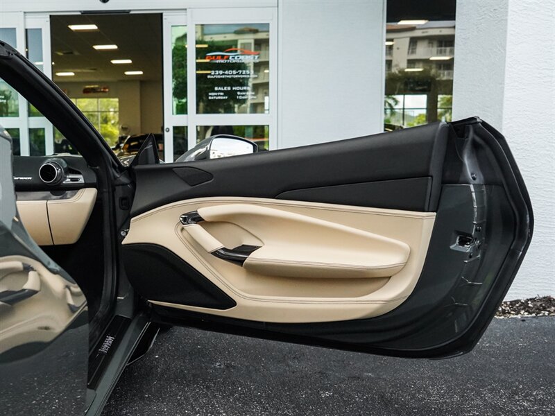 2022 Ferrari F8 Spider - Photo 23 - Bonita Springs, FL 34134