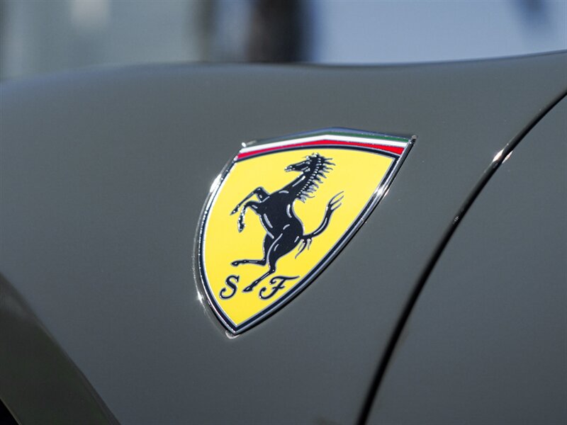 2022 Ferrari F8 Spider - Photo 54 - Bonita Springs, FL 34134