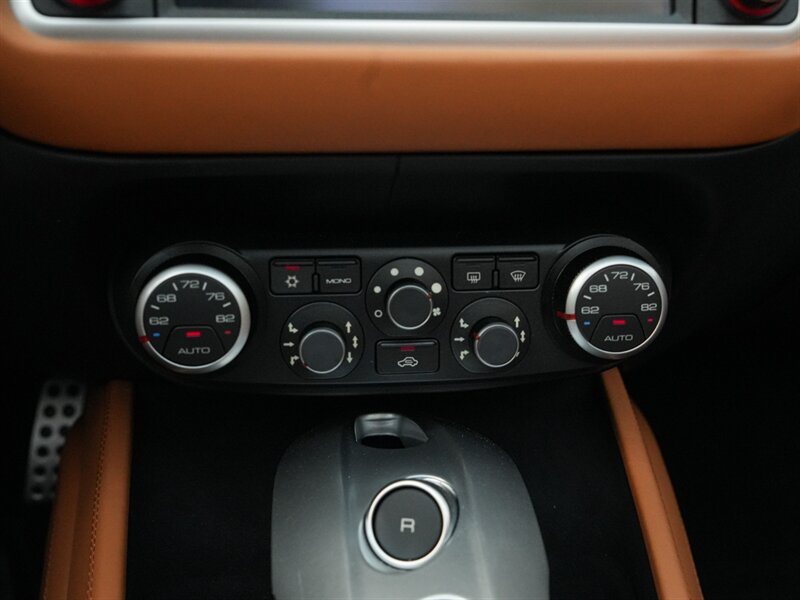 2017 Ferrari California T   - Photo 17 - Bonita Springs, FL 34134