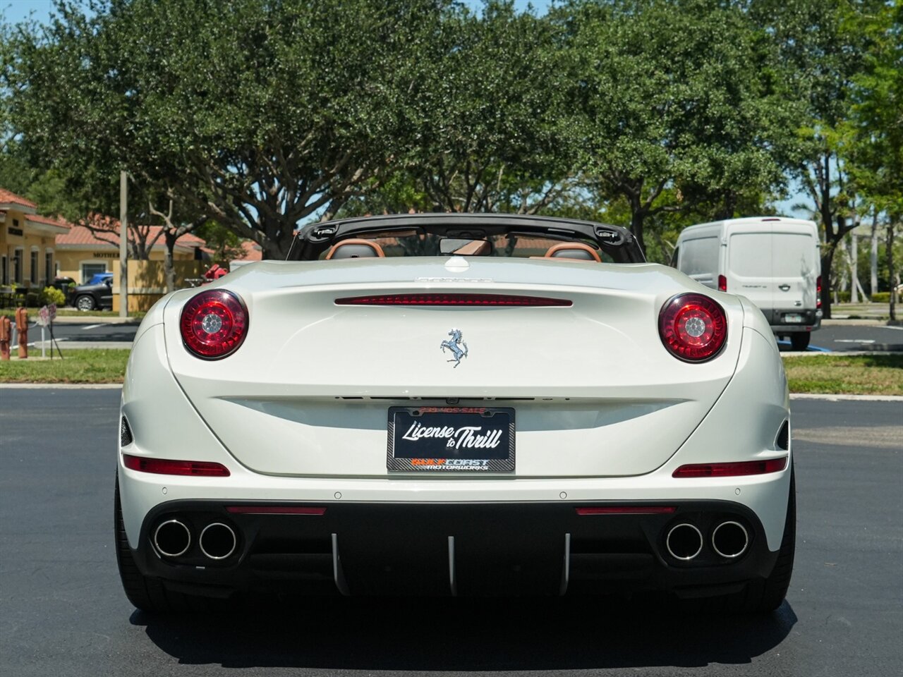2017 Ferrari California T photo 54