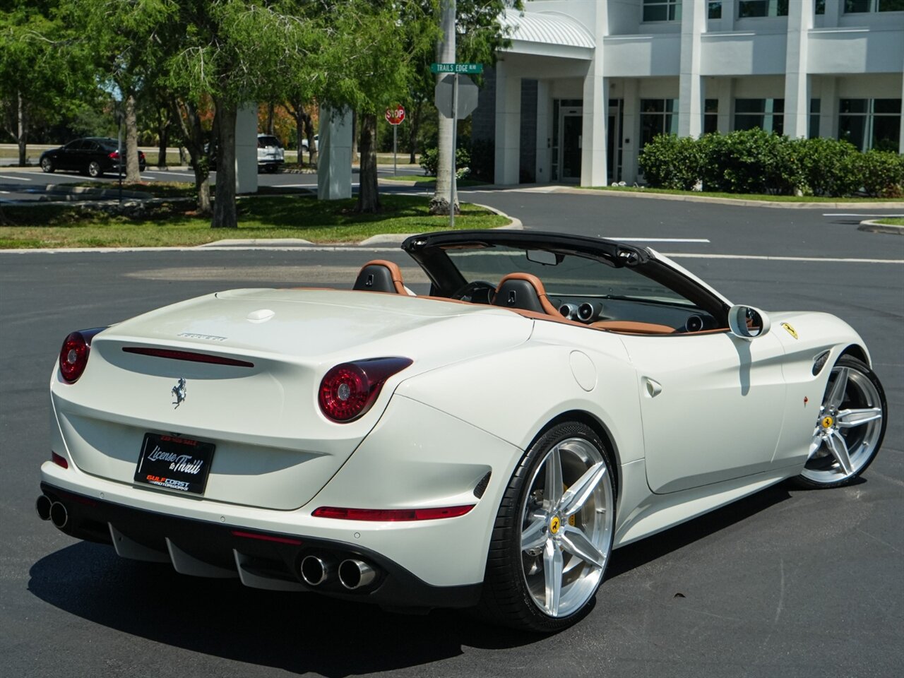2017 Ferrari California T photo 60