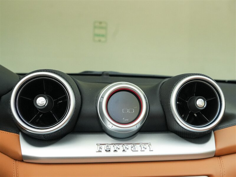 2017 Ferrari California T   - Photo 14 - Bonita Springs, FL 34134