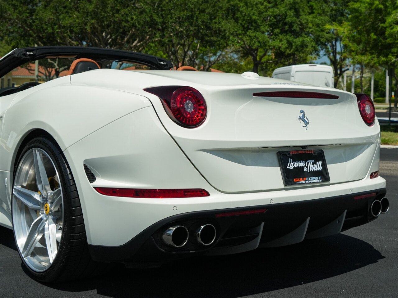 2017 Ferrari California T photo 50